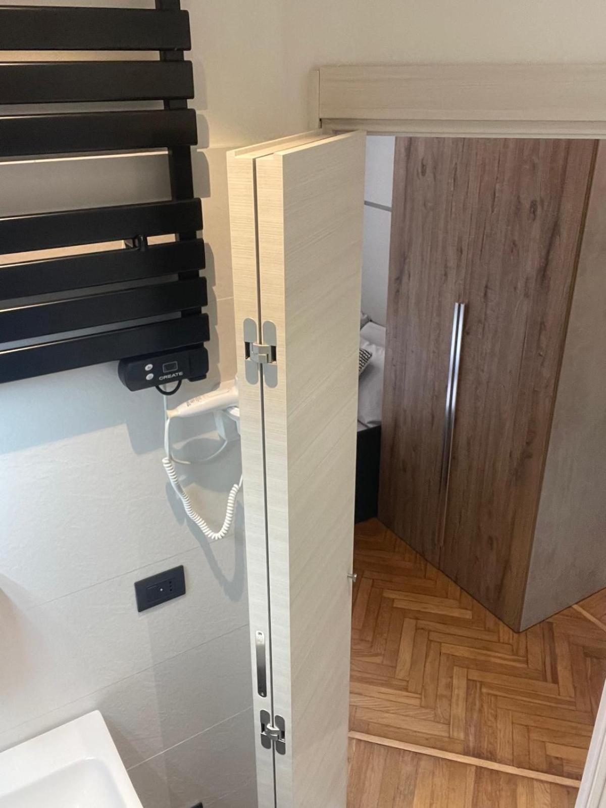 Drooms 4,0 Domotic Smart Self 24H,7 Vicino Treni Porta Susa E Centro Storico Turin Exterior foto