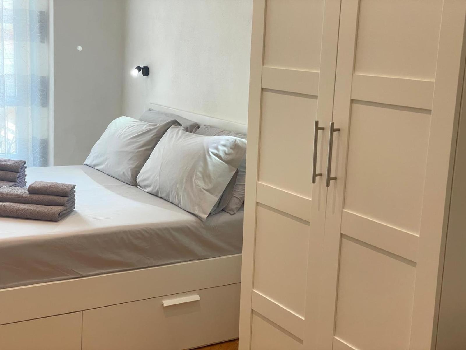 Drooms 4,0 Domotic Smart Self 24H,7 Vicino Treni Porta Susa E Centro Storico Turin Exterior foto