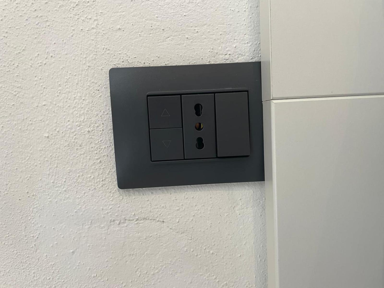 Drooms 4,0 Domotic Smart Self 24H,7 Vicino Treni Porta Susa E Centro Storico Turin Exterior foto