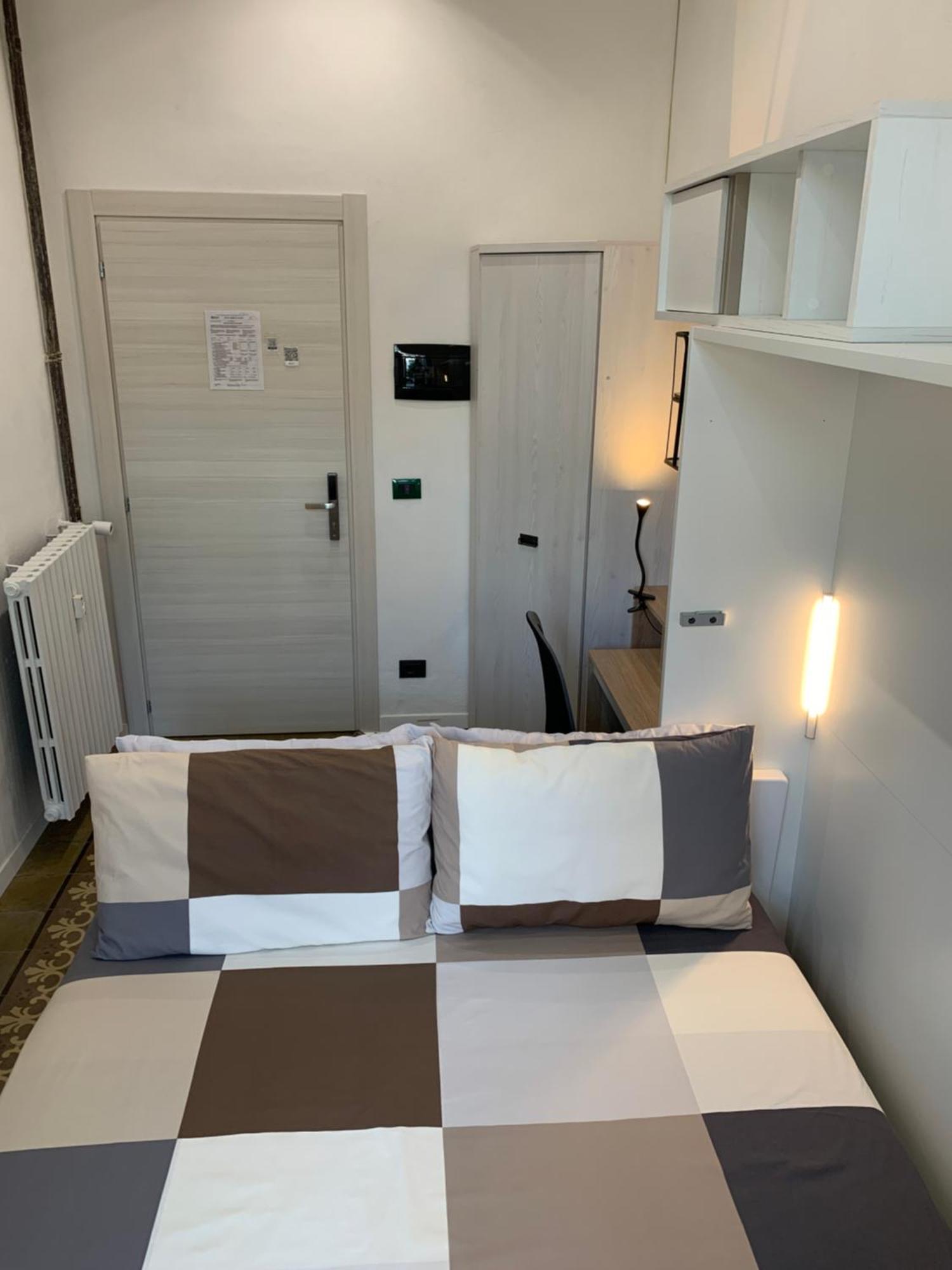 Drooms 4,0 Domotic Smart Self 24H,7 Vicino Treni Porta Susa E Centro Storico Turin Exterior foto